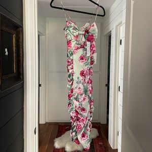 For Love & Lemons Robin Floral MIDI Dress. brand New With Tags.